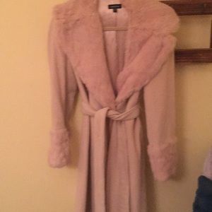 Bebe coat w/fur collar medium